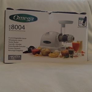Omega heavy duty juicer